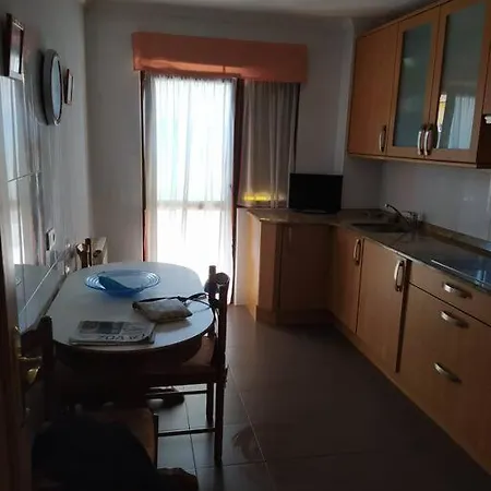 Amplio Y Centrico Piso Con Buenas Vistas En * Selaya