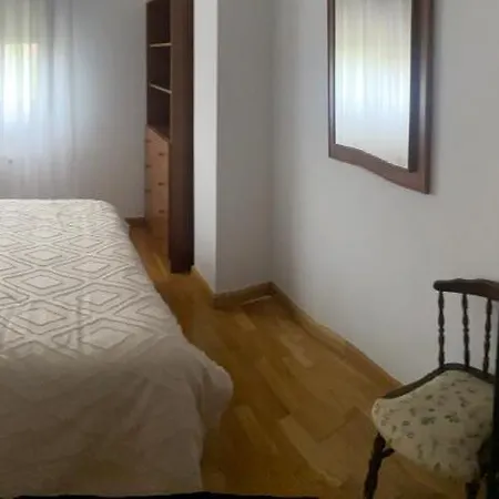 Amplio Y Centrico Piso Con Buenas Vistas En *